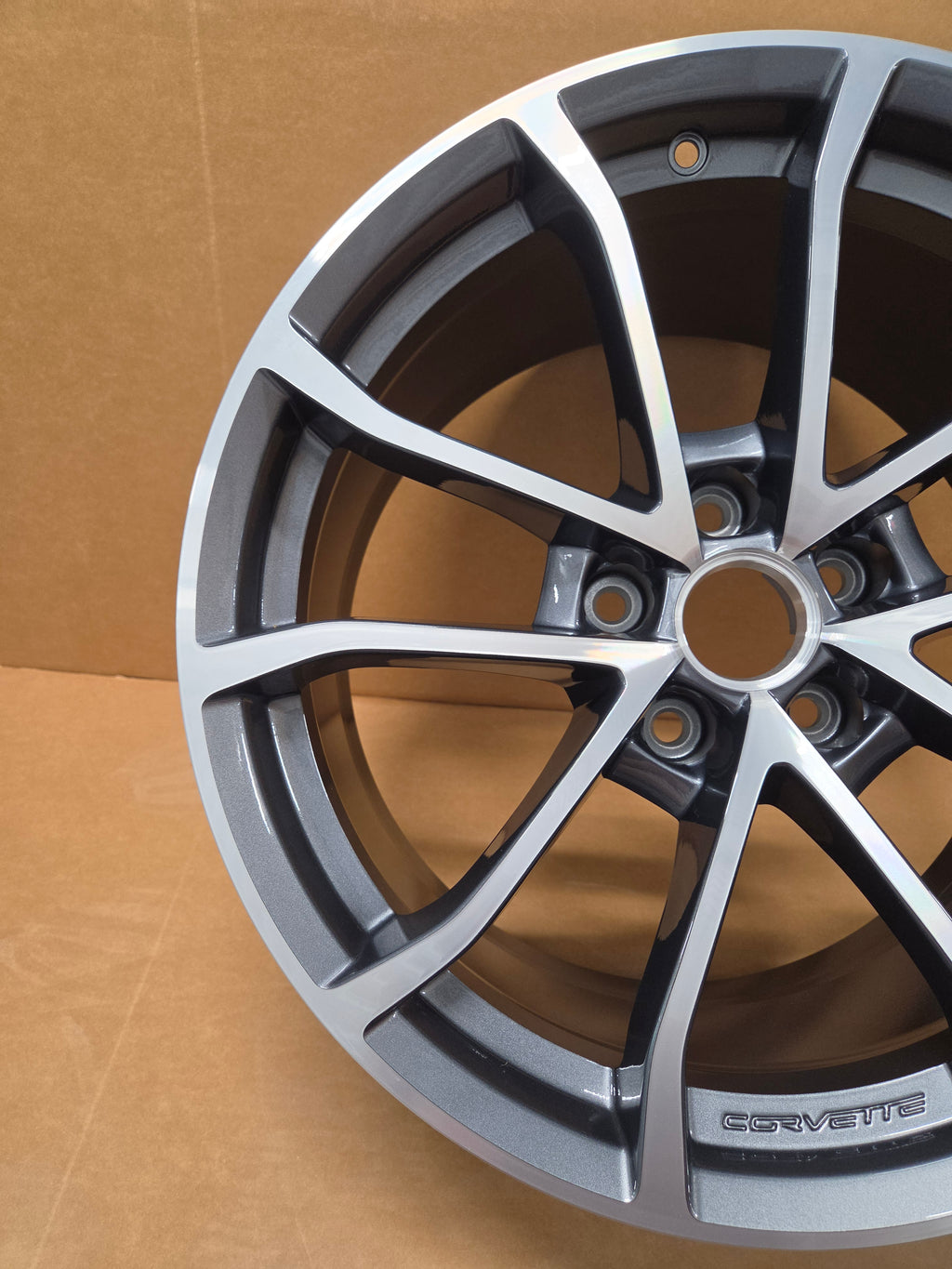 C6/C7 Corvette Cup Wheel FRONT Machine Face w/ Gunmetal Inlay *BRAND NEW OEM GM*