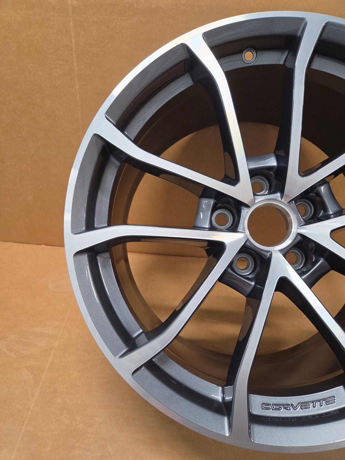 C6/C7 Corvette Cup Wheel FRONT Machine Face w/ Gunmetal Inlay *BRAND NEW OEM GM*
