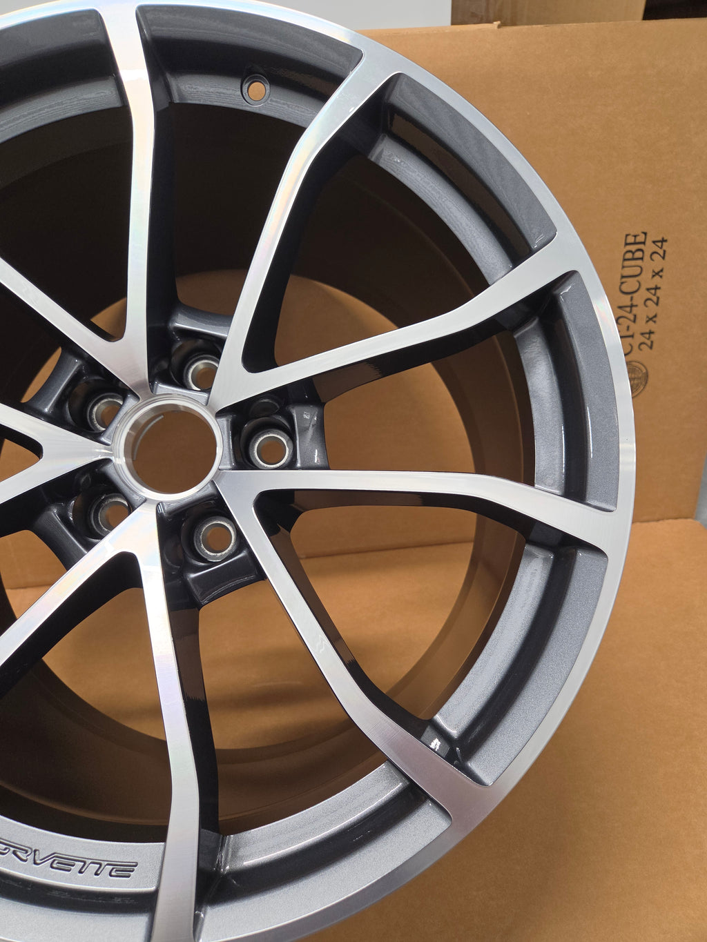 C6/C7 Corvette Cup Wheel Rear Machine Face w/ Gunmetal Inlay *BRAND NEW OEM GM*