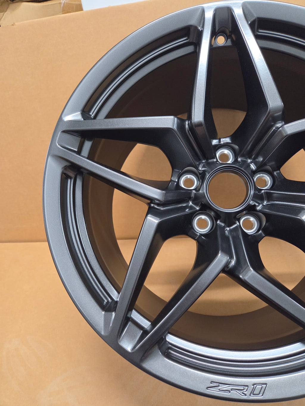 C7 Corvette ZR1 Satin Graphite Front Wheel *BRAND NEW GM*