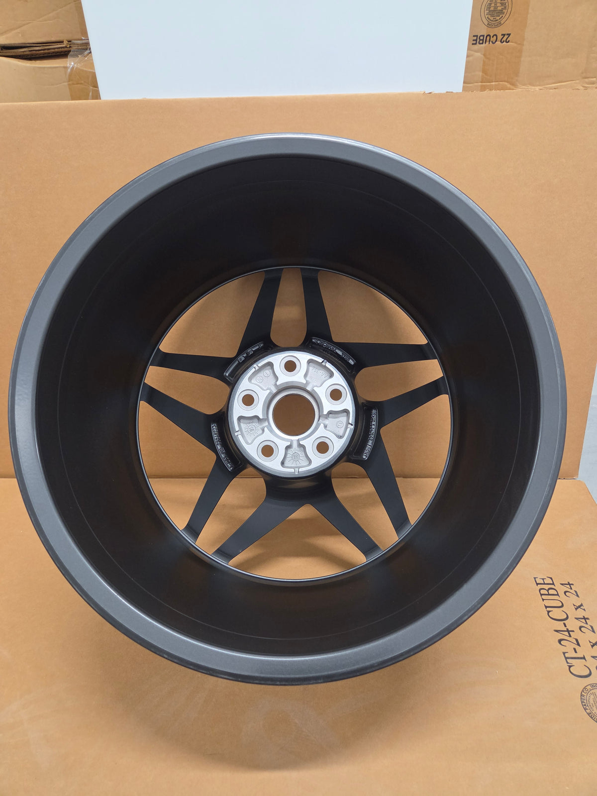C7 Corvette ZR1 Satin Graphite Front Wheel *BRAND NEW GM*