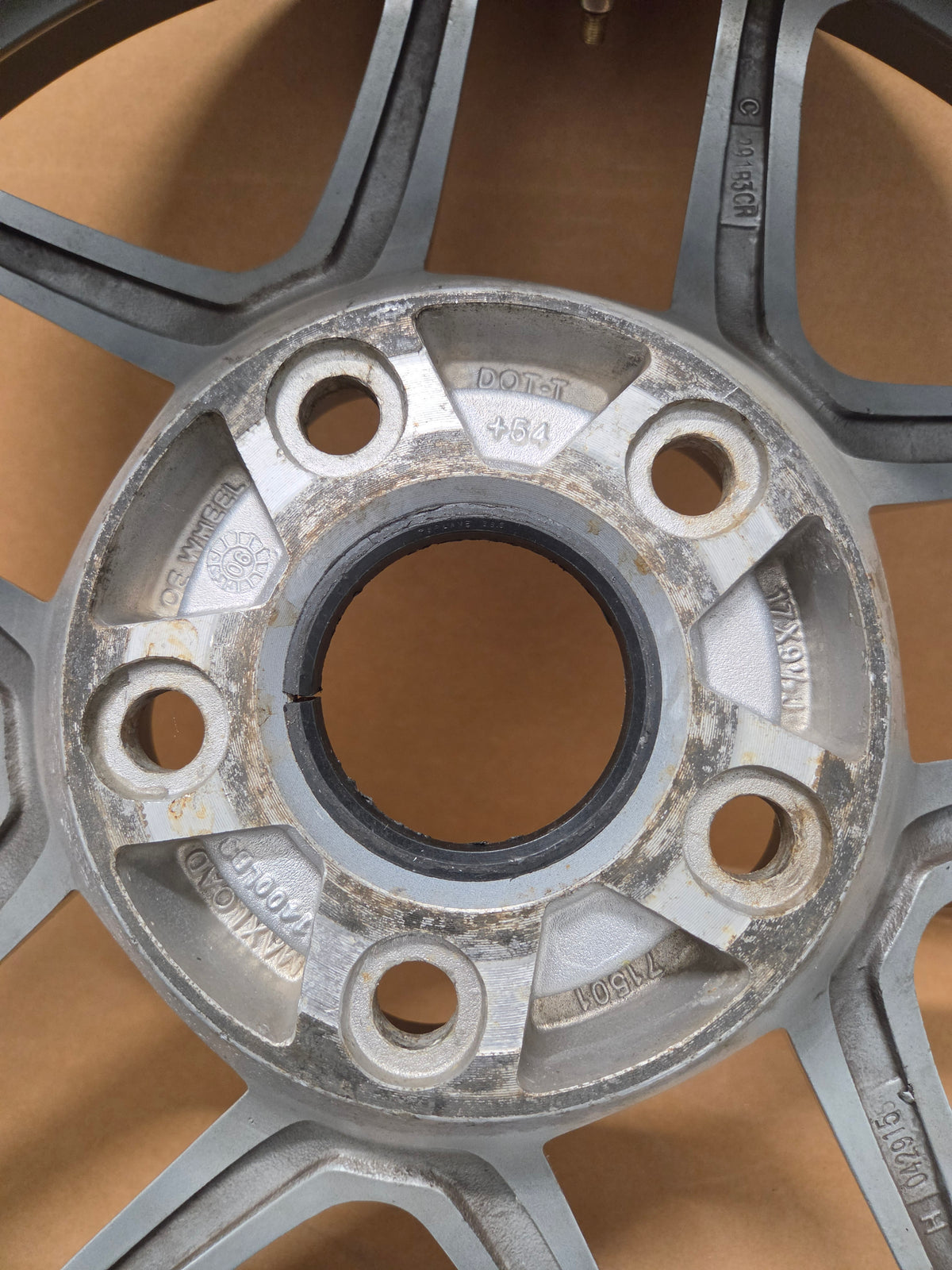 OE Wheels CV04 C5 Corvette Z06 Replica Front Wheel Silver Painted *Damaged/Repairable*
