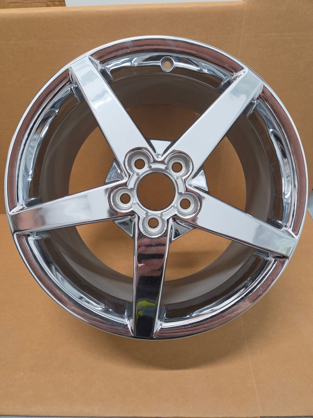 C6 Corvette Base Rear Wheel *Blemish* 2005-2008