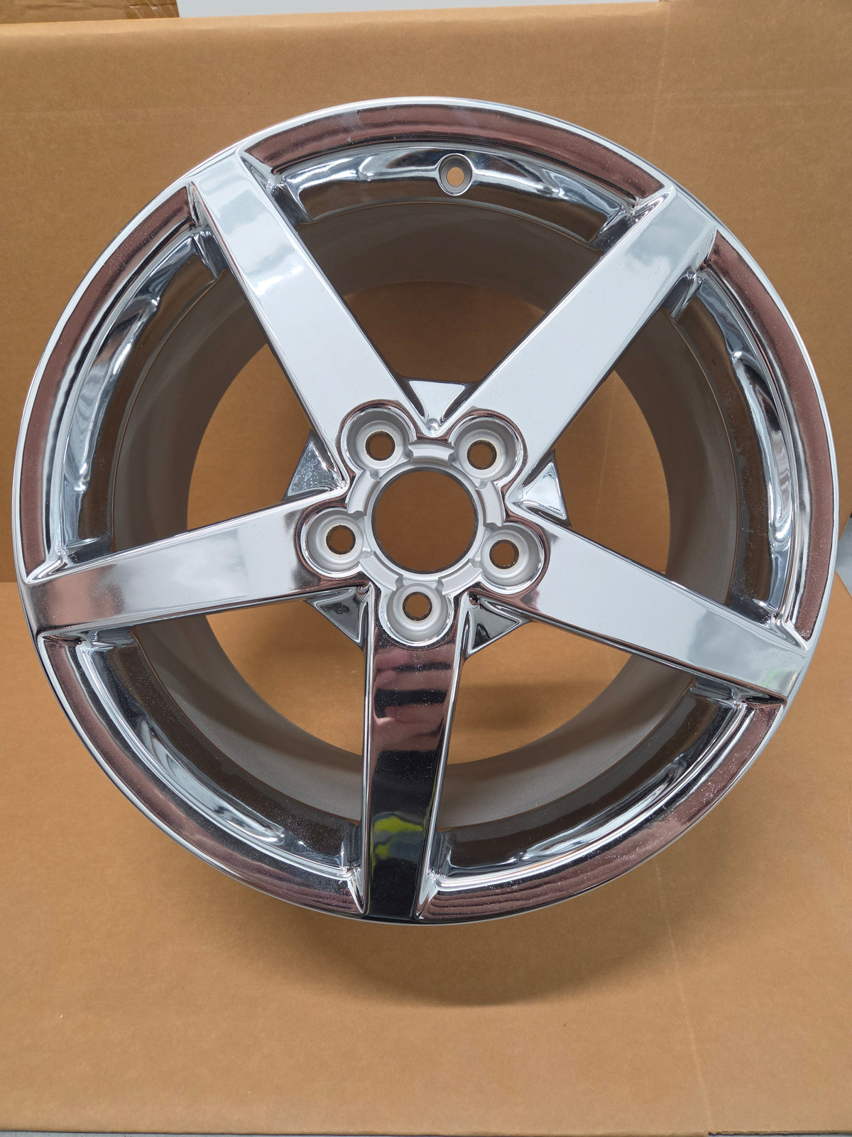 C6 Corvette Base Rear Wheel *Blemish* 2005-2008