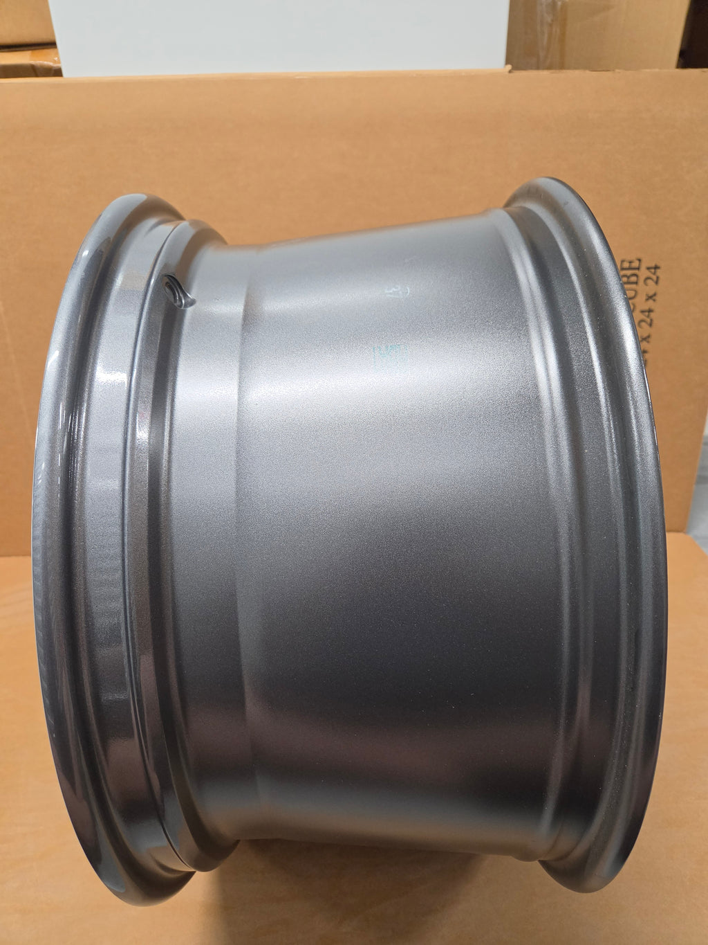 C6/C7 Corvette Cup Wheel FRONT Machine Face w/ Gunmetal Inlay *BRAND NEW OEM GM*